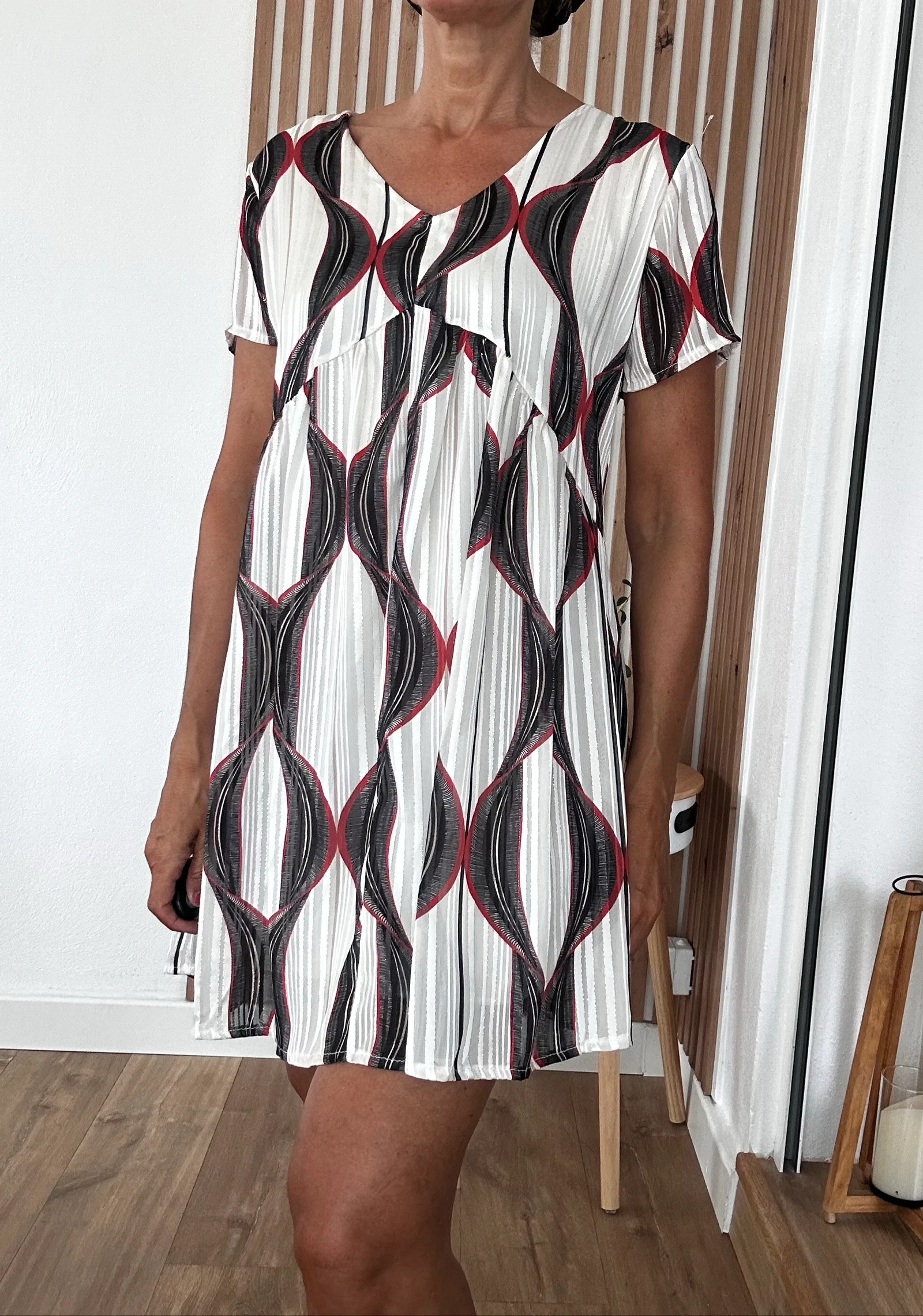 Magnifique robe Made in Italy neuve avec son étiquette.